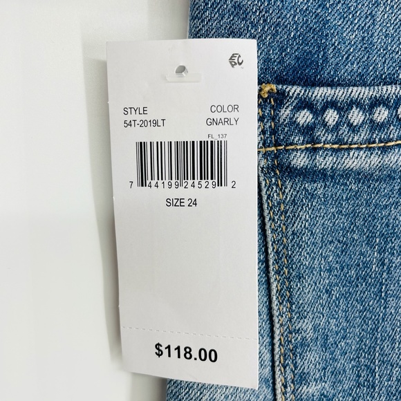 BlankNYC The Bond Mid Rise Skinny Jeans - B104 - Picture 9 of 12